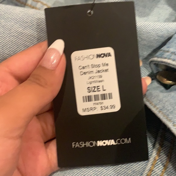 Fashion Nova denim jacket - Picture 3 of 3